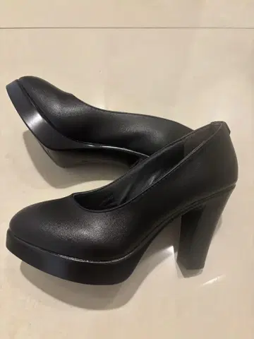 펌프스 새상품 22cm