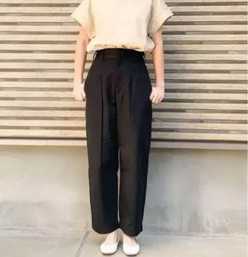 UNIQLO 베이커 팬츠 루즈핏 새상품 58 베이커 팬츠 택 포함