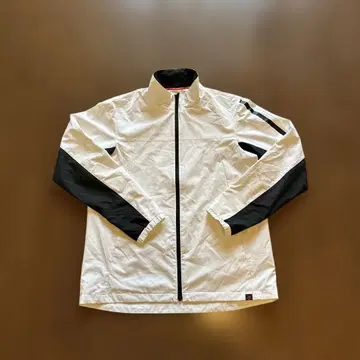 새상품급 new balance 윈드 자켓 사이즈 7 레어 사이즈