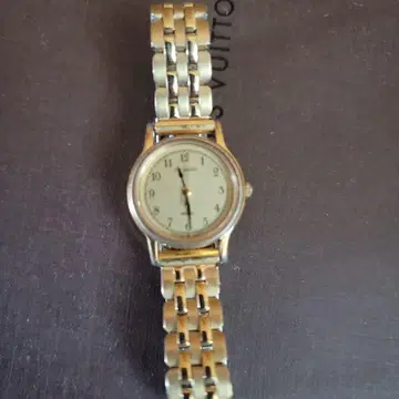 [ SEIKO ] 골드 아날로그 쿼츠 손목시계 일본제