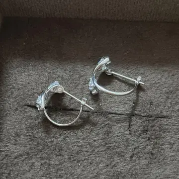 화이트 골드 귀여운 후프 귀걸이 실버 크로스 리본 하트