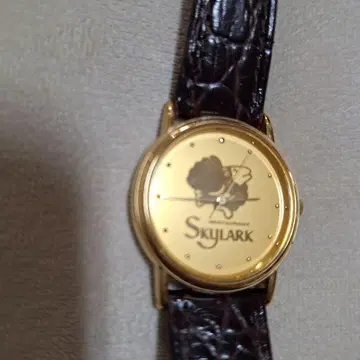 Skylark 패밀리 레스토랑 골드 아날로그 손목시계