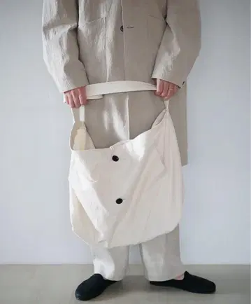 EEL products REMAKE SAKURA KABAN