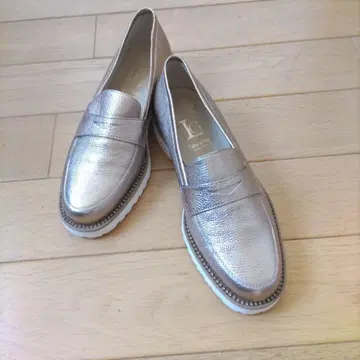 Luca Grossi 브론즈 로퍼