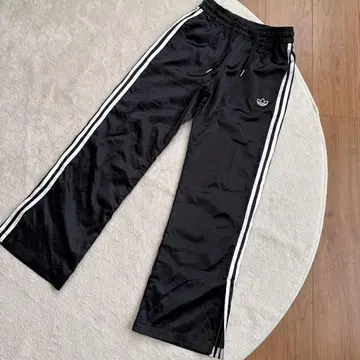 adidas 새틴 와이드 팬츠 블랙 사이드 스트라이프