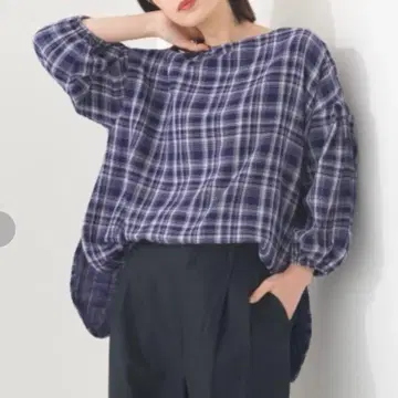 새상품 택 포함 OMNES 체크 풀오버 블라우스 셔츠 네이비