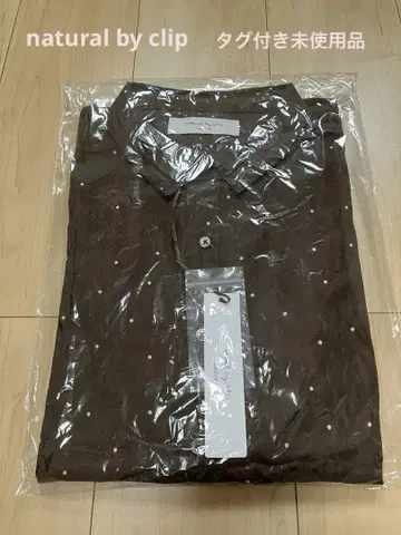 내추럴 바이 클립 랜덤 도트 셔츠 브라운