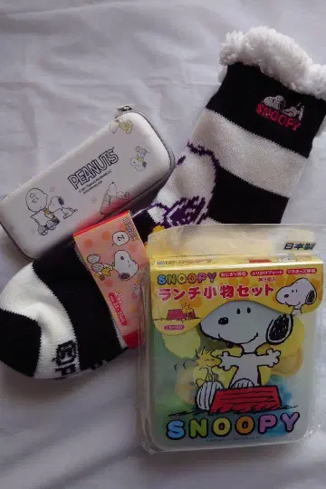 SNOOPY 삭스 런치 잡화 세트 케이스