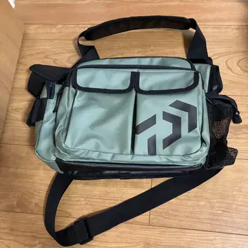 다이와 숄더백