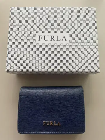 FURLA 네이비 3단 폴더형 지갑