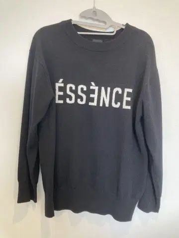 Spick & Span 스픽 앤 스팬 ESSENCE 로고 KNIT