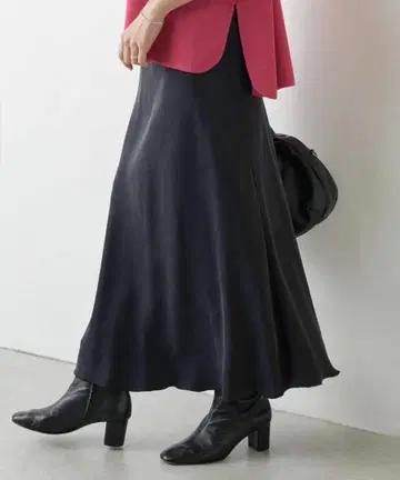 BEARDSLEY 백 테일 스커트 새상품급
