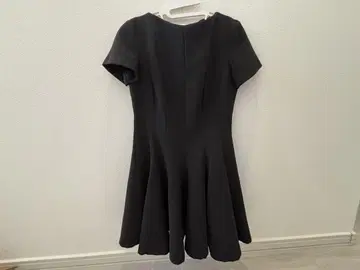 ZARA 블랙 반팔 무릎 기장 원피스