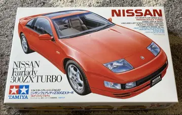 타미야 1/24 페어레이디 Z300 ZXTURBO