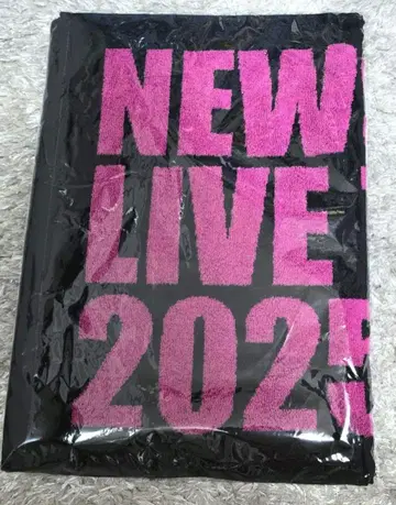 NEWS LIVE TOUR 2025 변신 타월