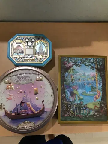 디즈니 캔 세트 Fantasy Springs & Rapunzel's