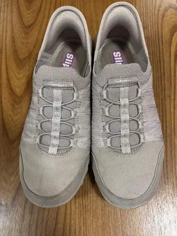 Skechers Slip-Ins 베이지 스니커즈