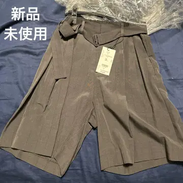 미사용 새상품 어태치먼트 attachment 그레이 스트라이프 숏팬츠