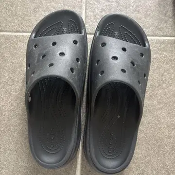 Crocs 블랙 슬라이드 샌들 W9 / M7