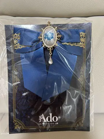 Ado 심장 브로치