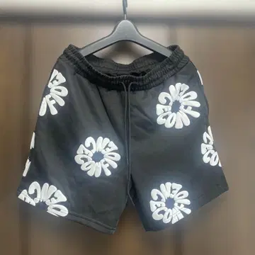 블랙 S 사이즈 그래픽 숏팬츠