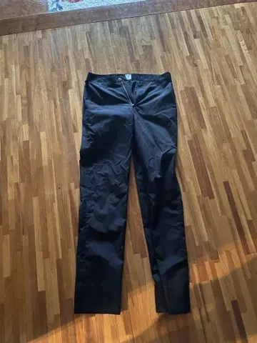ANATOMICA 블랙 슬랙스 30