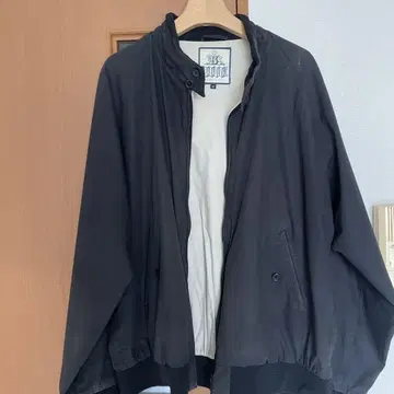 [초레어! 즉시 발송!] BARACUTA 바라쿠타 블루 라인 G9 블랙
