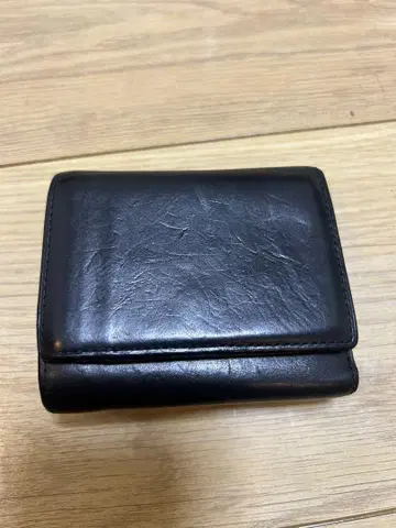겐텐 블랙 가죽 3단 폴더형 지갑 소가죽