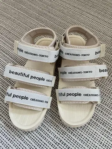 beautiful people 샌들 화이트