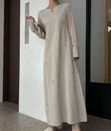 willfully 비쥬 모티브 시어 슬리브 원피스