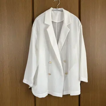 프라이오리티 토루네라 시어 자켓