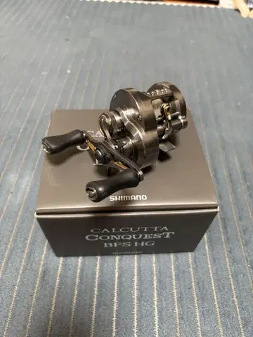 SHIMANO 23 CALCUTTA CONQUEST BFS HG