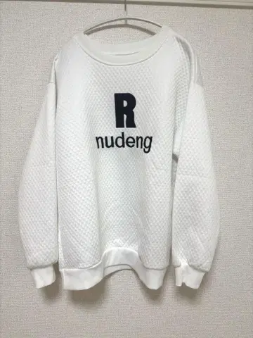 화이트 로고 맨투맨