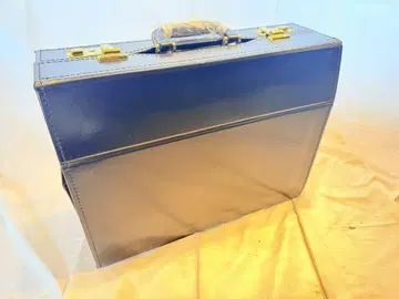 아타셰 케이스 가죽