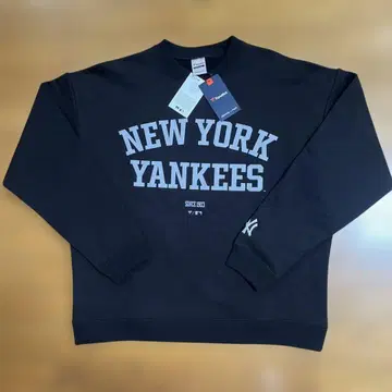 [ 새상품 ] MLB 양키스 Fanatics 공식 맨투맨 L 사이즈