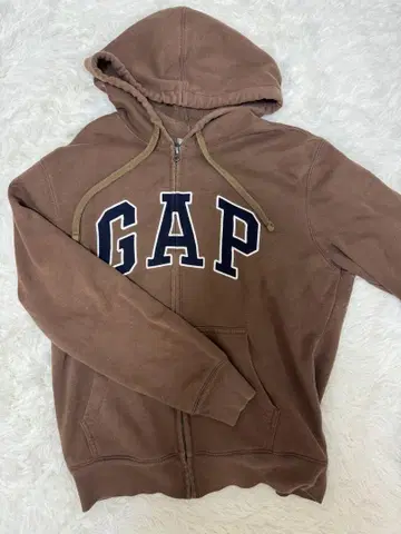 GAP 브라운 네이비 후드 부착 후드티