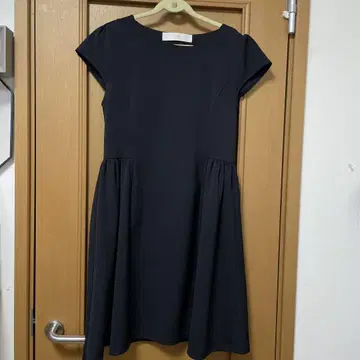 TOCCO 무릎 위 기장 미니 원피스