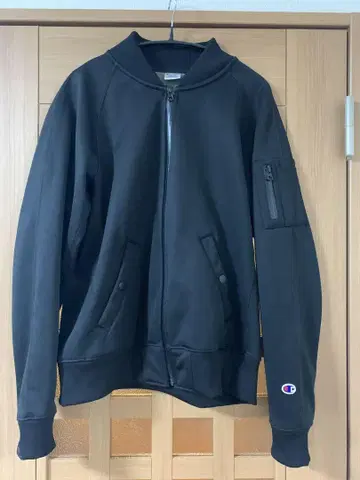 Champion 블랙 집업 자켓