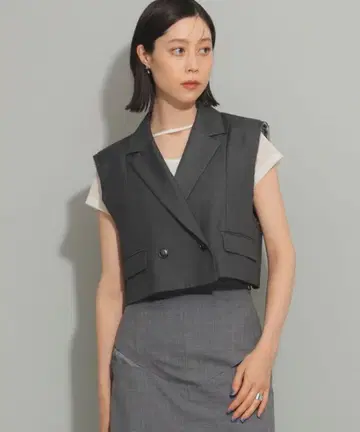 Ray BEAMS 테일러드 칼라 크롭 베스트