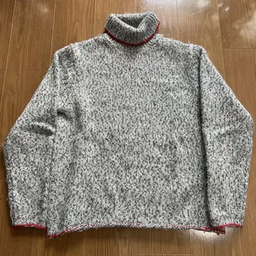 BANANA REPUBLIC 터틀넥 스웨터.