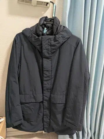 UNIQLO 네이비 후드 부착 다운 자켓