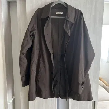 다크 브라운 코트