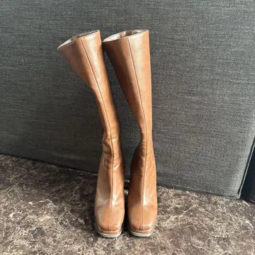 브라운 롱 부츠 하이힐 슬림핏