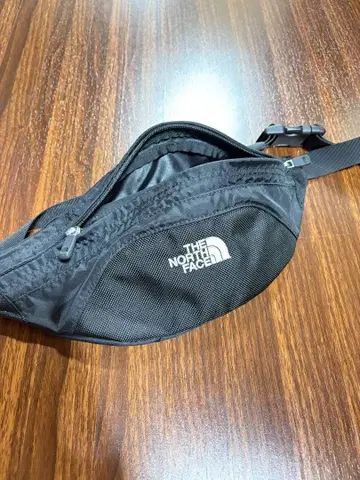 THE NORTH FACE 바디백 블랙