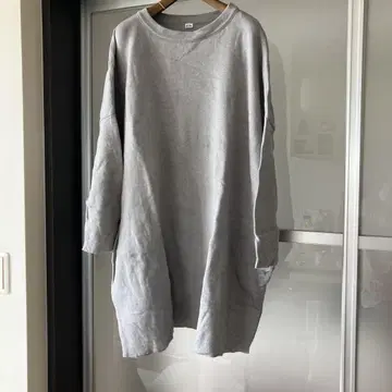 그레이 긴팔 튜닉 면 니트 45R 포켓 부착