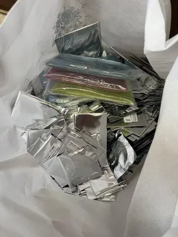 Ado 과거 Live 캔뱃지 폴라로이드 아크릴 키링 세트 약 100개