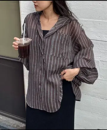 차오패닉 티피 후드 부착 시어 셔츠