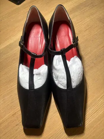 미사용 시빌라 블랙 T 스트랩 펌프스 24.0cm