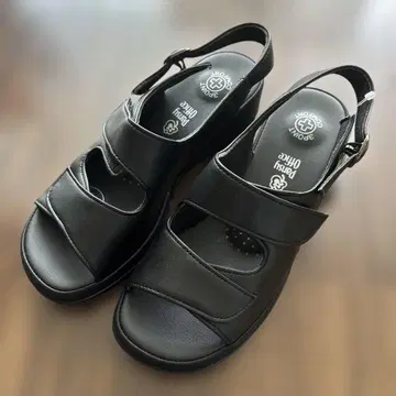 Pansy 블랙 오피스 샌들 사이즈 M