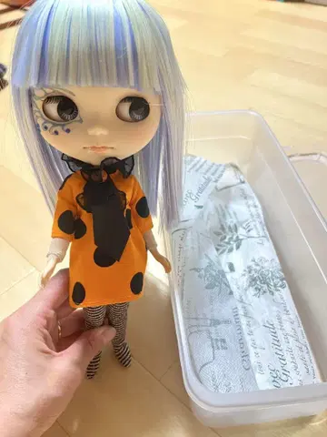 커스텀 인형 오렌지 도트 드레스